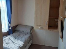 Hopton Holiday Village - Holiday Accommodation 17811 - Suffolk & Essex - 1186437 - thumbnail photo 11