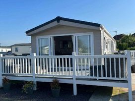 Lido Beach Holiday Park - Holiday Accommodation 17818 - North Wales - 1186438 - thumbnail photo 1
