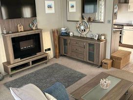 Lido Beach Holiday Park - Holiday Accommodation 17818 - North Wales - 1186438 - thumbnail photo 7