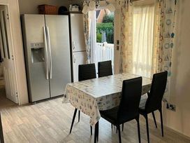 Lido Beach Holiday Park - Holiday Accommodation 17818 - North Wales - 1186438 - thumbnail photo 9