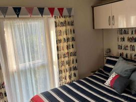 Lido Beach Holiday Park - Holiday Accommodation 17818 - North Wales - 1186438 - thumbnail photo 10