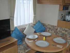The Gap Caravan Park - Holiday Accommodation 17827 - Norfolk - 1186440 - thumbnail photo 4