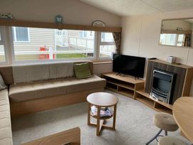Trecco Bay - Holiday Accommodation 17829 - Somerset & Wiltshire - 1186441 - thumbnail photo 5