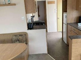 Trecco Bay - Holiday Accommodation 17829 - Somerset & Wiltshire - 1186441 - thumbnail photo 7