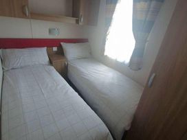 Lyons Sunnysands Holiday Park - Holiday Accommodation 17848 - Mid Wales - 1186445 - thumbnail photo 6