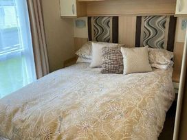 Hoburne Cotswolds - Holiday Accommodation 17850 - Somerset & Wiltshire - 1186446 - thumbnail photo 4