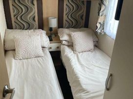 Hoburne Cotswolds - Holiday Accommodation 17850 - Somerset & Wiltshire - 1186446 - thumbnail photo 6