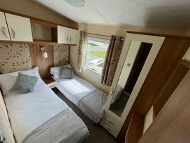 Golden Palm Resort - Holiday Accommodation 17871 - Lincolnshire - 1186453 - thumbnail photo 8