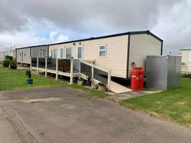 Golden Palm Resort - Holiday Accommodation 17874 - Lincolnshire - 1186455 - thumbnail photo 1