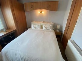 Golden Palm Resort - Holiday Accommodation 17874 - Lincolnshire - 1186455 - thumbnail photo 5