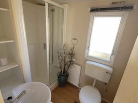 Golden Palm Resort - Holiday Accommodation 17876 - Lincolnshire - 1186456 - thumbnail photo 7