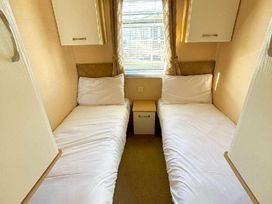 Golden Palm Resort - Holiday Accommodation 17877 - Lincolnshire - 1186457 - thumbnail photo 7