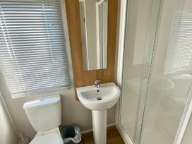Golden Palm Resort - Holiday Accommodation 17879 - Lincolnshire - 1186459 - thumbnail photo 5