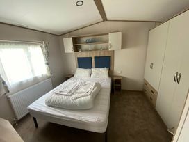 Golden Palm Resort - Holiday Accommodation 17880 - Lincolnshire - 1186460 - thumbnail photo 3