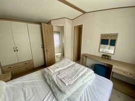 Golden Palm Resort - Holiday Accommodation 17880 - Lincolnshire - 1186460 - thumbnail photo 5