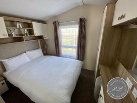 Golden Palm Resort - Holiday Accommodation 17882 - Lincolnshire - 1186461 - thumbnail photo 3