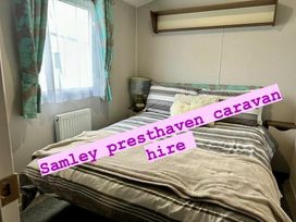 Presthaven Beach Resort - Holiday Accommodation 17903 - North Wales - 1186466 - thumbnail photo 3