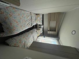 Trecco Bay - Holiday Accommodation 17906 - Somerset & Wiltshire - 1186467 - thumbnail photo 8