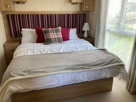 Swanage Bay View - Holiday Accommodation 17916 - Dorset - 1186471 - thumbnail photo 10