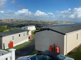 Swanage Bay View - Holiday Accommodation 17916 - Dorset - 1186471 - thumbnail photo 16