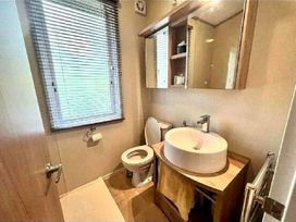 Lydstep Beach - Holiday Accommodation 17929 - South Wales - 1186478 - thumbnail photo 5