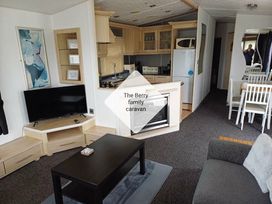 Golden Palm Resort - Holiday Accommodation 17951 - Lincolnshire - 1186481 - thumbnail photo 6