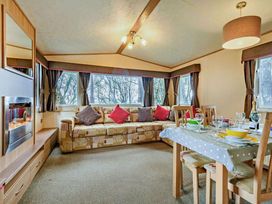 Sandhills Caravan Park - Holiday Accommodation 17977 - Hampshire - 1186485 - thumbnail photo 2