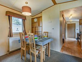 Sandhills Caravan Park - Holiday Accommodation 17977 - Hampshire - 1186485 - thumbnail photo 6