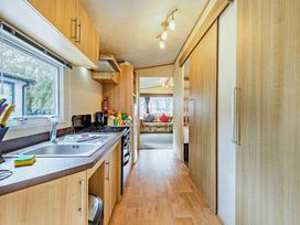 Sandhills Caravan Park - Holiday Accommodation 17977 - Hampshire - 1186485 - thumbnail photo 11
