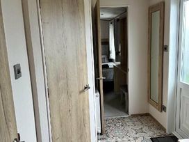 Newperran Holiday Park - Holiday Accommodation 17983 - Cornwall - 1186488 - thumbnail photo 5