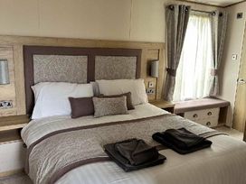 Newperran Holiday Park - Holiday Accommodation 17983 - Cornwall - 1186488 - thumbnail photo 7