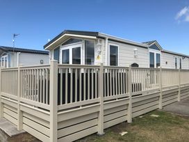 Golden Sands Kinmel Bay - Holiday Accommodation 17988 - North Wales - 1186490 - thumbnail photo 1
