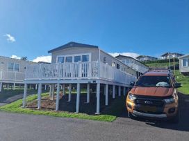 Devon Cliffs Holiday Park - Holiday Accommodation 18008 - Devon - 1186493 - thumbnail photo 1