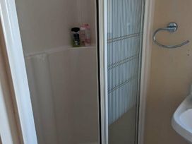 Happy Days Caravan Park - Holiday Accommodation 18016 - North Wales - 1186495 - thumbnail photo 12