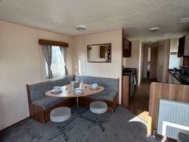 Heacham Beach Parkdean Resorts - Holiday Accommodation 18026 - Norfolk - 1186498 - thumbnail photo 5