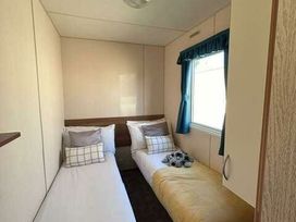 Heacham Beach Parkdean Resorts - Holiday Accommodation 18026 - Norfolk - 1186498 - thumbnail photo 8