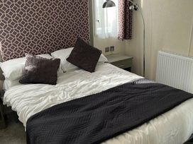 Lizard Point Holiday Park - Holiday Accommodation 18038 - Cornwall - 1186499 - thumbnail photo 5