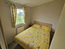 Golden Palm Resort - Holiday Accommodation 18039 - Lincolnshire - 1186500 - thumbnail photo 11