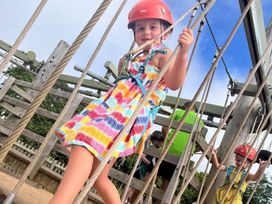 Devon Cliffs Holiday Park - Holiday Accommodation 18050 - Devon - 1186504 - thumbnail photo 5