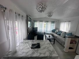 Hafan y Mor Haven - Holiday Accommodation 18063 - North Wales - 1186506 - thumbnail photo 5