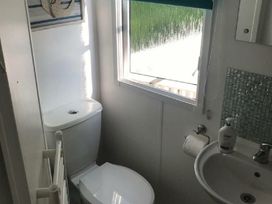Hafan y Mor Haven - Holiday Accommodation 18063 - North Wales - 1186506 - thumbnail photo 9