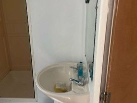 Quay West Holiday Park - Holiday Accommodation 18070 - Mid Wales - 1186509 - thumbnail photo 9