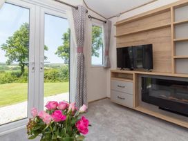 Cornish Coast Caravan Park - Holiday Accommodation 18075 - Cornwall - 1186511 - thumbnail photo 10