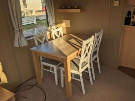 Lyons Robin Hood - Holiday Accommodation 18082 - North Wales - 1186514 - thumbnail photo 4