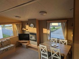 Lyons Robin Hood - Holiday Accommodation 18082 - North Wales - 1186514 - thumbnail photo 5
