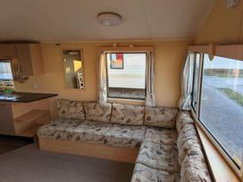 Lyons Robin Hood - Holiday Accommodation 18082 - North Wales - 1186514 - thumbnail photo 6