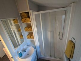 Lyons Robin Hood - Holiday Accommodation 18082 - North Wales - 1186514 - thumbnail photo 11