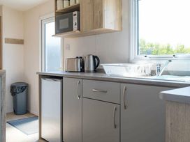 Cornish Coast Caravan Park - Holiday Accommodation 18083 - Cornwall - 1186515 - thumbnail photo 4
