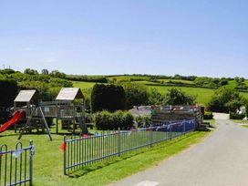 Cornish Coast Caravan Park - Holiday Accommodation 18083 - Cornwall - 1186515 - thumbnail photo 13