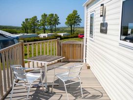 Cornish Coast Caravan Park - Holiday Accommodation 18083 - Cornwall - 1186515 - thumbnail photo 16